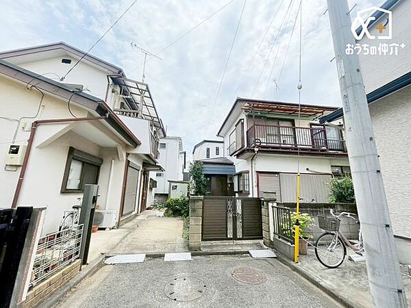 東武東上線「鶴瀬」駅まで徒歩20分。暮らしを支える生活施設も整い、小中学校も徒歩圏内。安心して健やかに子育てが出来る閑静な住宅街です。