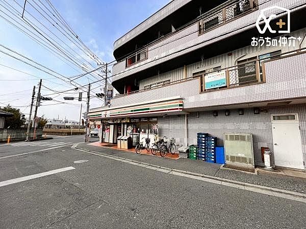 セブン-イレブン　富士見羽沢1丁目店 徒歩4分。24時間営業のコンビニエンスストア。 280m