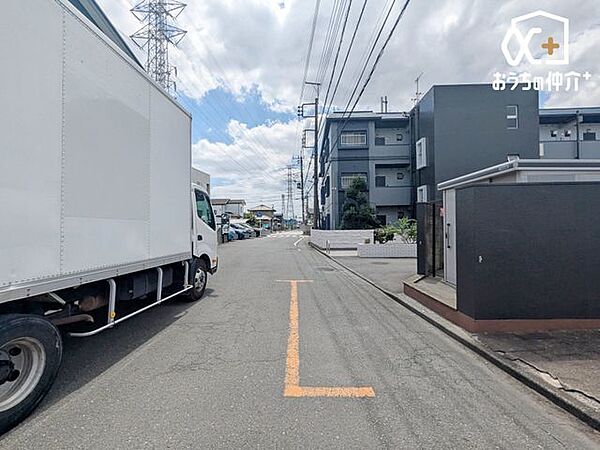 車通りの少ない落ち着いた住環境です。小さなお子さまをお持ちのご家族も安心です。