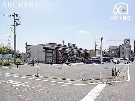 セブンイレブン新座北野2丁目店 徒歩3分。みんな大好きセブンイレブン。ホットスナックが美味しい。有名店とのコラボや定期的なフェアも開催しているので飽きないですね。 210m