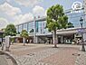 周辺：航空公園駅(西武 新宿線) 徒歩34分。市役所や警察署まで歩いていくことができる利便性の高い駅でございます。 2710m