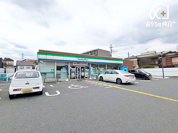 ファミリーマート新座東北一丁目店 徒歩4分。営業時間：24時間 駐車場：有 300m