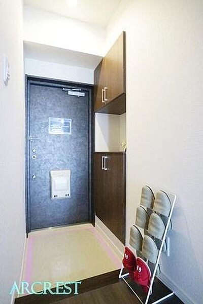 人感センサー付きライトがお出迎え