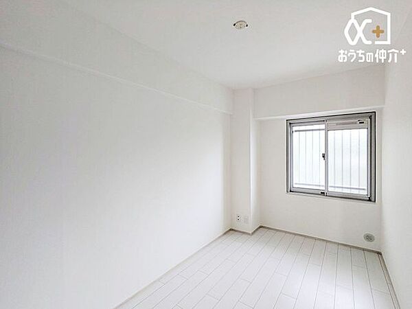 窓を開ければ心地良い風が通り抜けます。是非、現地で明るさ、風通し、体感してみて下さい。