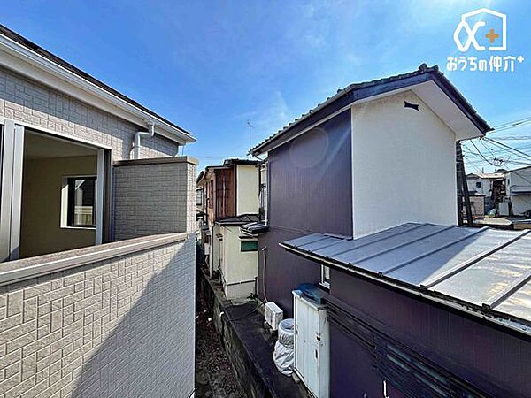バルコニーからの眺望です！天気の良い日には青空が広がります！