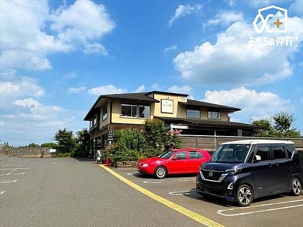 珈琲と食卓　なごみ野 徒歩10分。とても落ち着く雰囲気が漂うカフェでございます！ 780m