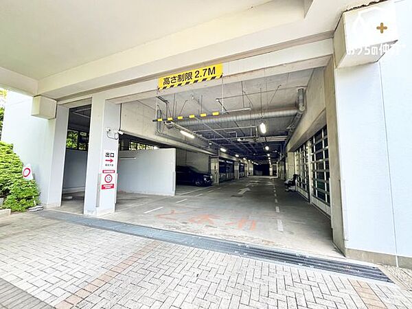 敷地内駐車場の様子です。
