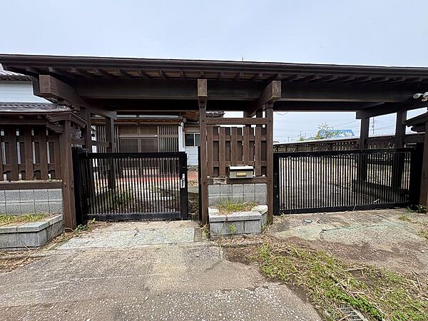 施錠可能な門扉