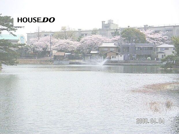 上野小学校 930m