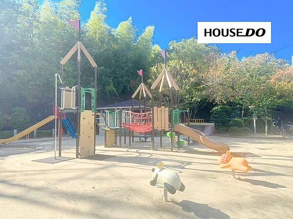 美穂ケ丘プレイロット公園 10m
