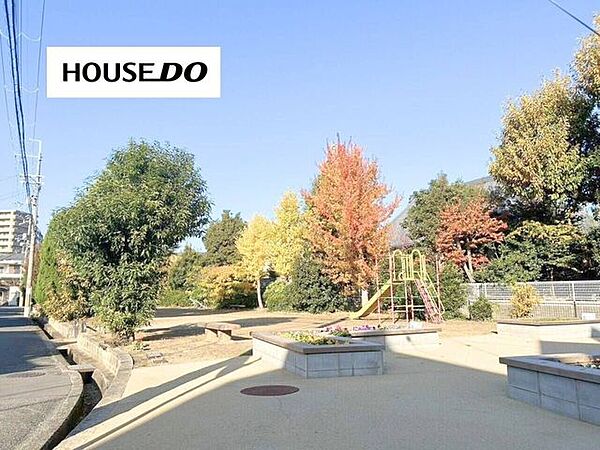 竹ヶ池北児童遊園 170m