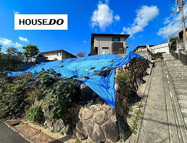 陽当り・風通し・開放感の三拍子そろった東南角地！