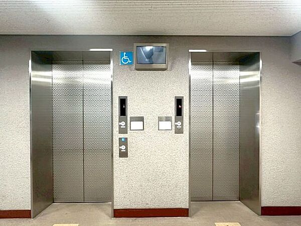 エレベーター2基設置で、朝の通勤・通学時間帯もスムーズ♪毎日の移動を快適にサポートしてくれる共用設備です。