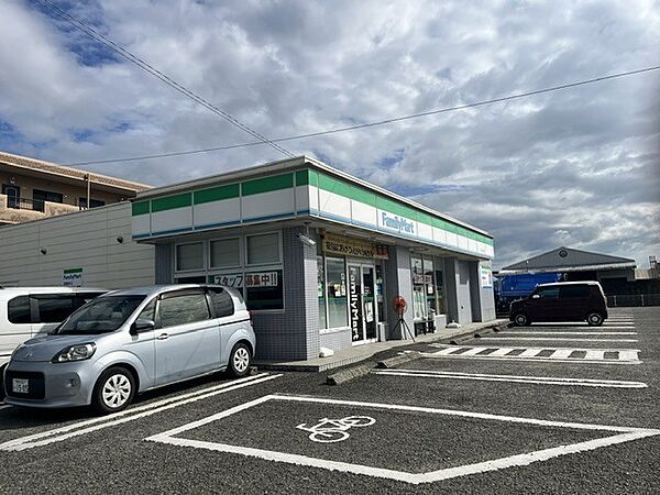 ファミリーマート