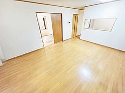 乙川畑田町3丁目　中古戸建 4LDKのリビング/ダイニング