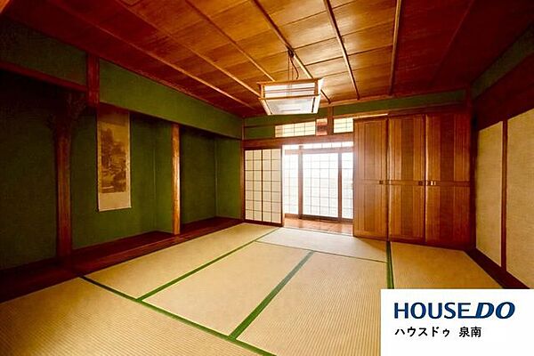 障子がついており、優しい光を取り込めます。