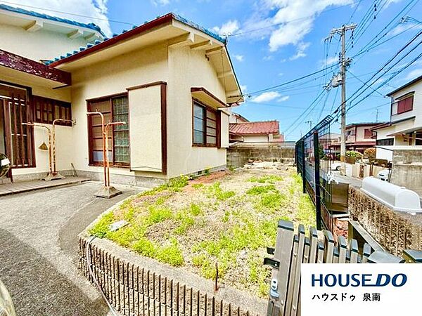 お庭付き住宅。家庭菜園やガーデニングなども楽しめます◎