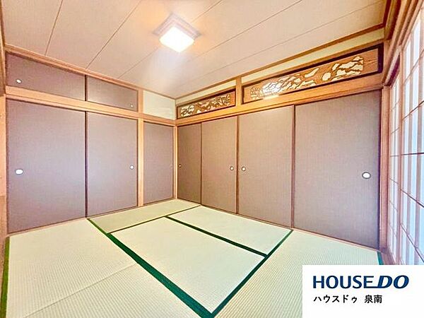 日本的な和室で畳の香りがリラックスできます。あると便利な和室は客間としても大活躍です♪