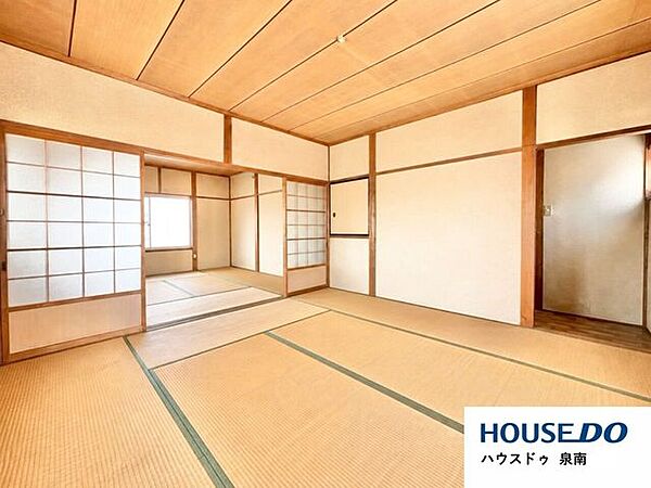 家族団らんのできる和の空間。お客様のおもてなしにも良さそうです。和の空間を感じることのできる落ち着きある一部屋です。