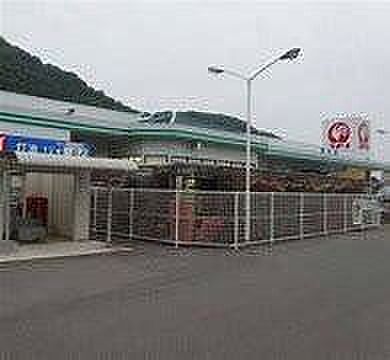 コメリハード＆グリーン　兵庫龍野店●営業時間　9:30～19:30●電話番号　0791-64-2031 540m