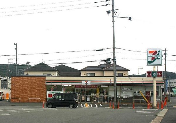 セブンイレブン　龍野片山店電話：0791-63-5707 880m