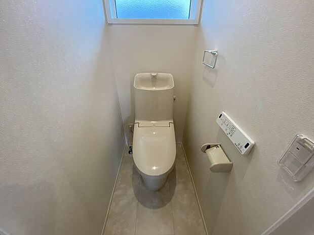 2階にもトイレがあるので混雑しがちな朝の時間帯でもトイレで困ることはなさそうです!