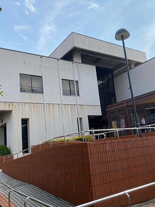 吉野ヶ里町中央公民館 840m