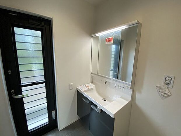 毎朝の支度がしやすい洗面所です！