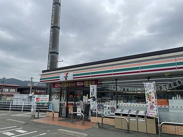 セブンイレブン佐賀大和インター店 1550m