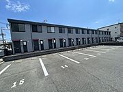 亀山駅より徒歩8分 1階 築25年10ヶ月の賃貸物件
