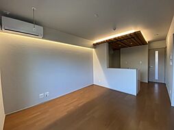 フォンターナ飾磨 203 2階1LDKのリビング/ダイニング