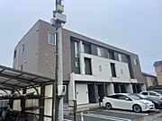亀山駅より徒歩6分 3階 築11年8ヶ月の賃貸物件