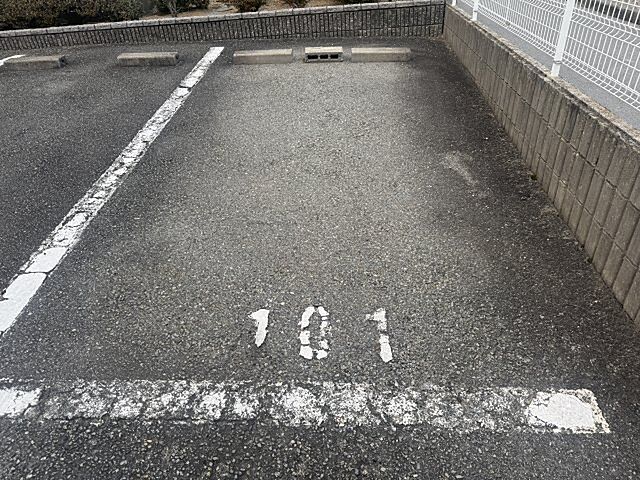 6 / 10