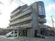 亀山駅より徒歩7分 1階 築33年11ヶ月の賃貸物件