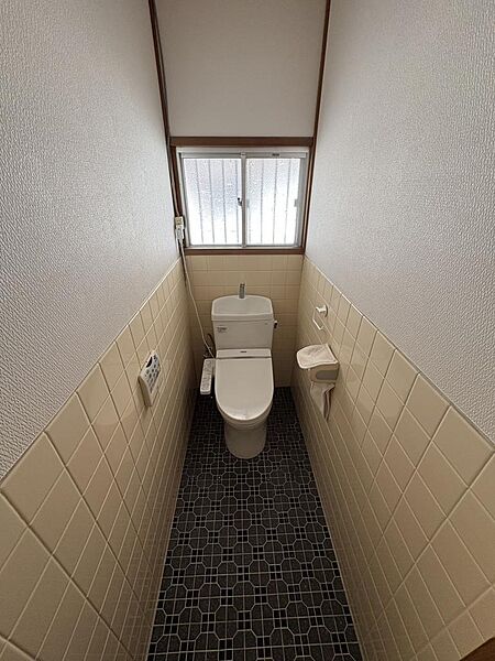 温水洗浄付きトイレです！
