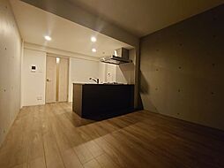 都営大江戸線 西新宿五丁目駅 徒歩5分の賃貸マンション 2階1LDKのリビング/ダイニング