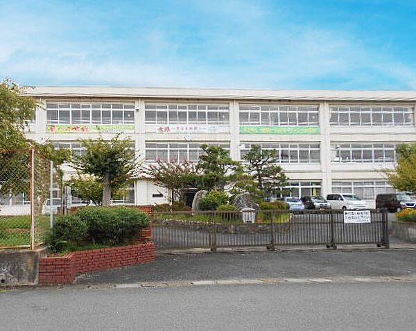 福知山市立成和中学校　3300ｍ　徒歩46分