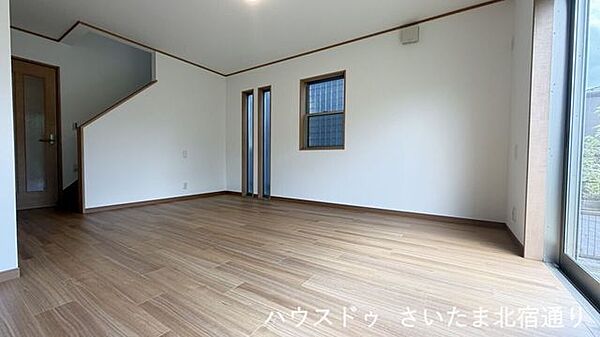 同型写真（リビング）