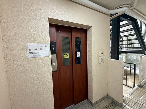 エレベータ
