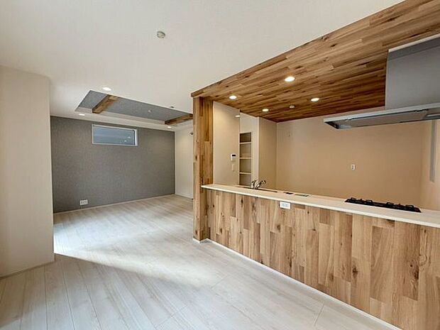 ◇現地見学会開催中◇平日や仕事終わりの夜でも「今日見てみたい！」そんなときでもＯＫ♪お電話1本でスタッフがすぐに駆けつけます！