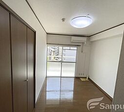 サンライズマンション 4階ワンルームのリビング/ダイニング