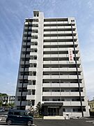 道後温泉駅より徒歩23分 築2年8ヶ月 14階建の賃貸物件