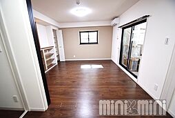 パグロ東署前 701