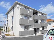 道後公園駅より徒歩23分 築5年8ヶ月 3階建の賃貸物件