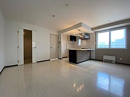 札幌市営東西線 円山公園駅 徒歩3分の賃貸マンション 4階2LDKのリビング/ダイニング