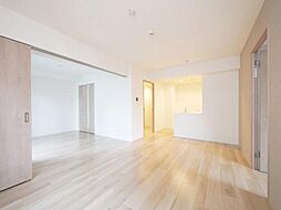 札幌市営東西線 西18丁目駅 徒歩2分の賃貸マンション 5階2LDKのリビング/ダイニング