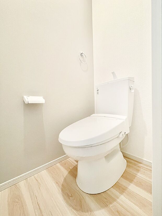 トイレは安心の2箇所!朝のバタバタも一安心です。