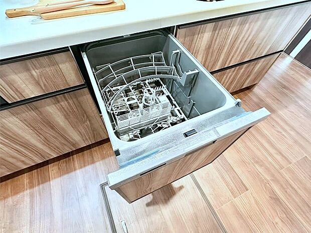 面倒なお片づけは食洗機にお任せ!家事の負担が減って、時間にも気持ちにもゆとりができます。