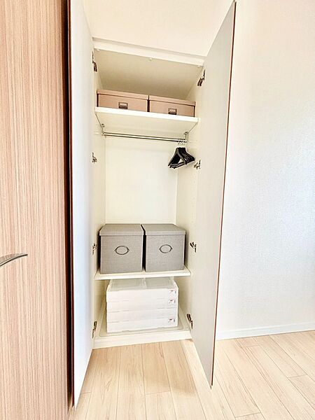 たっぷりの収納スペースでいつでも住空間がスッキリ保てそう　