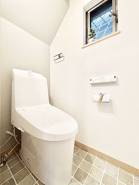 内装「無料オンライン相談」受付中！トイレは温水洗浄機能付き
